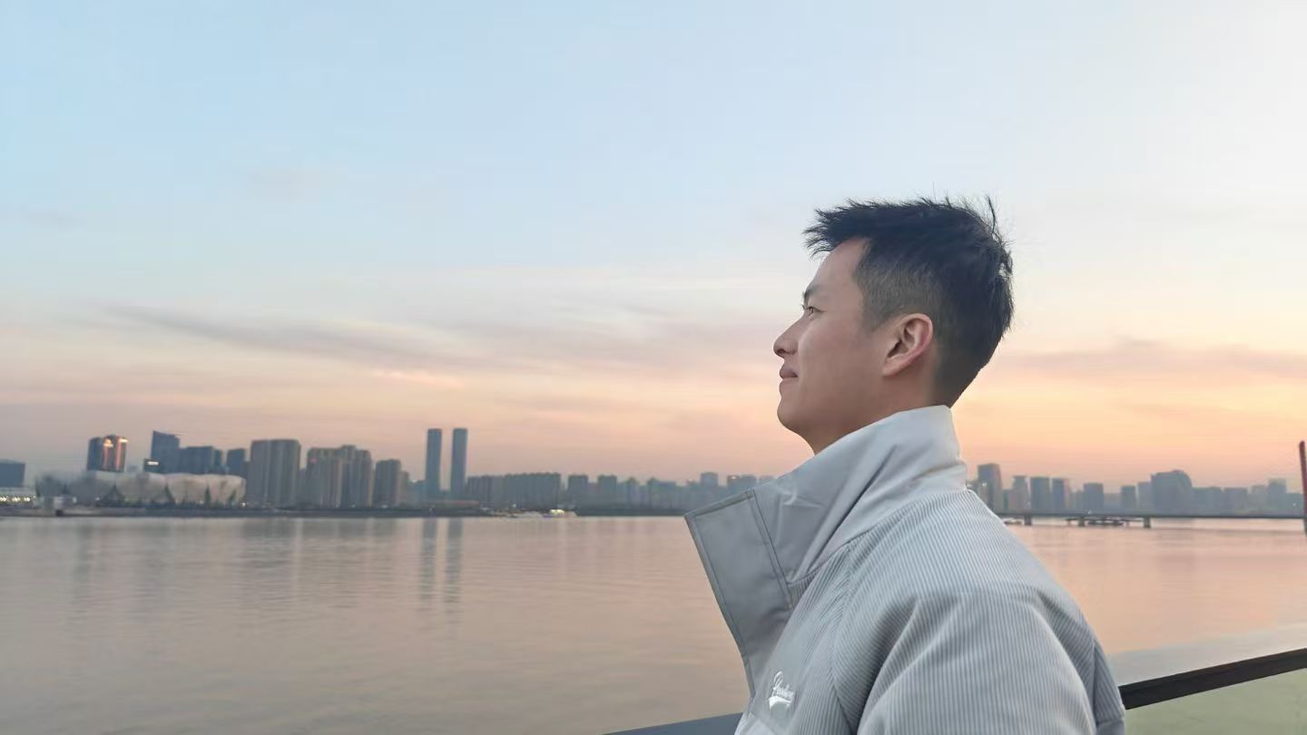 钟滔的头像